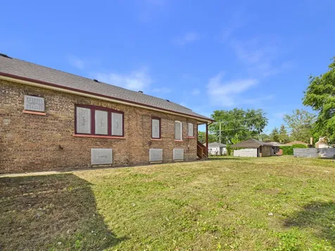 8607 South King Drive Chicago IL 60619