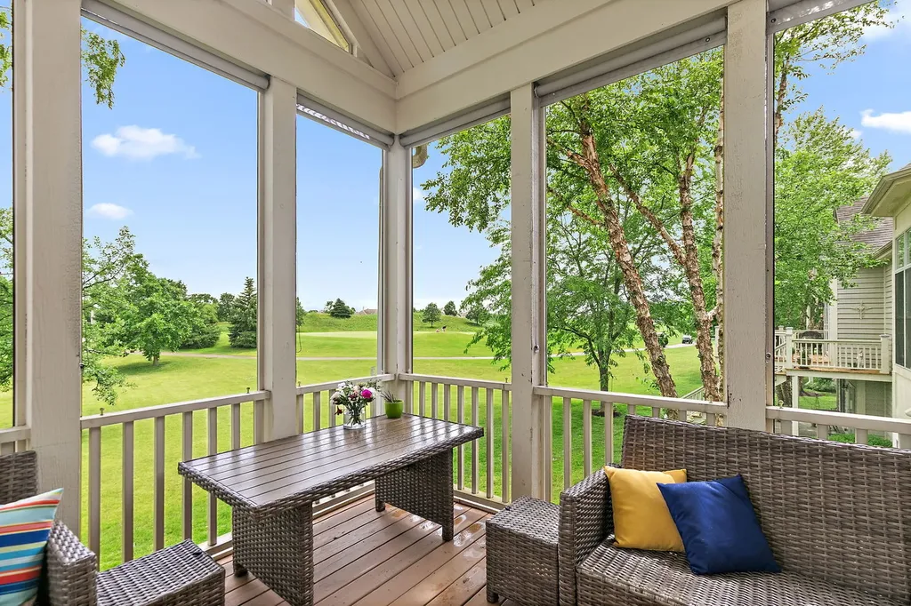 3950 Coyote Lakes Circle Lake In The Hills IL 60156