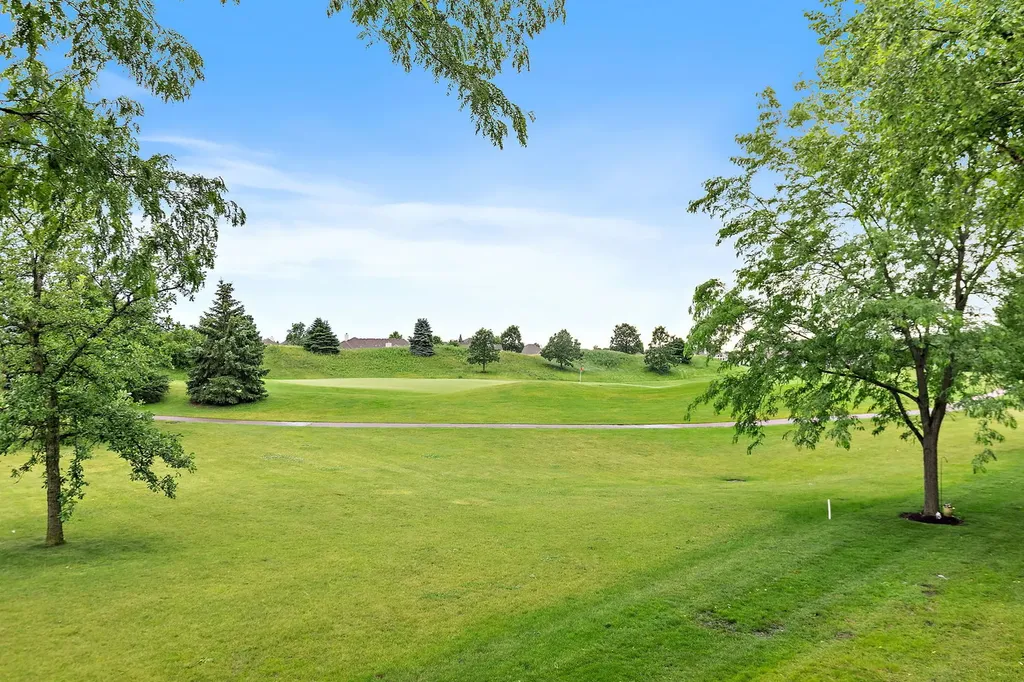 3950 Coyote Lakes Circle Lake In The Hills IL 60156