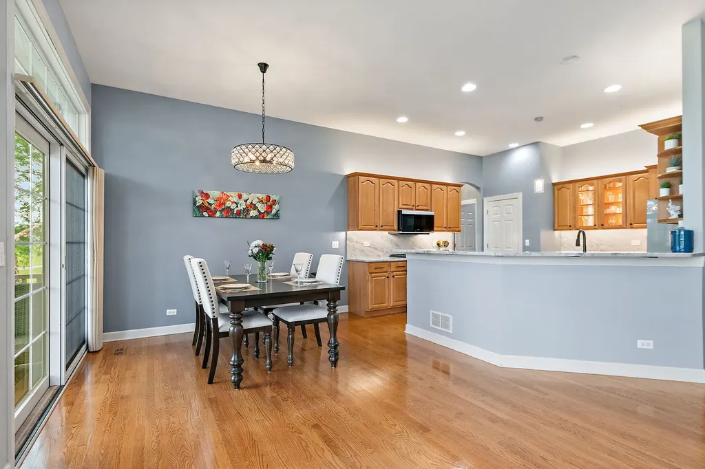 3950 Coyote Lakes Circle Lake In The Hills IL 60156