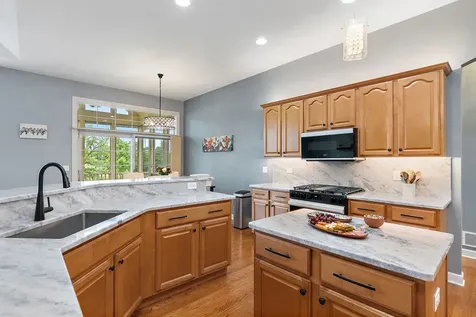3950 Coyote Lakes Circle Lake In The Hills IL 60156