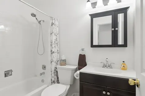 763 White Pine Road Buffalo Grove IL 60089