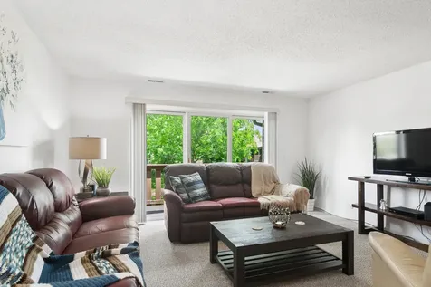 763 White Pine Road Buffalo Grove IL 60089