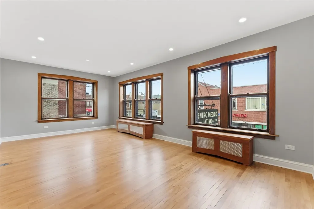 3845 West 26th Street Chicago IL 60623