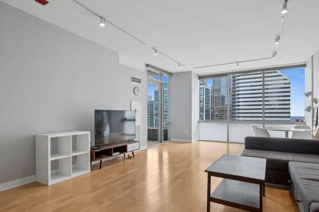 8 East Randolph Street Chicago IL 60601