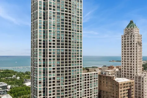 8 East Randolph Street Chicago IL 60601