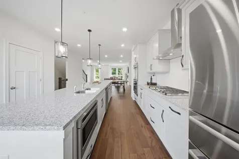 214 West Sigwalt Street Arlington Heights IL 60005