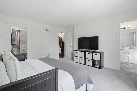 214 West Sigwalt Street Arlington Heights IL 60005