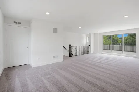 214 West Sigwalt Street Arlington Heights IL 60005