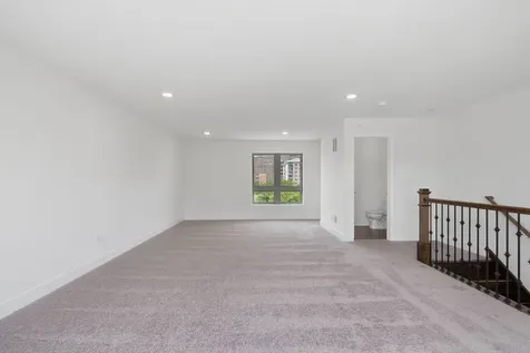 214 West Sigwalt Street Arlington Heights IL 60005