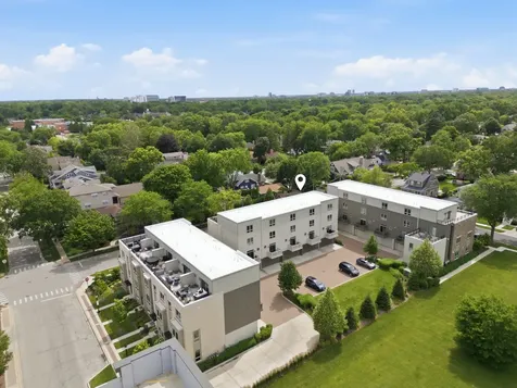 214 West Sigwalt Street Arlington Heights IL 60005