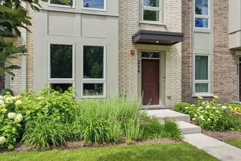 214 West Sigwalt Street Arlington Heights IL 60005