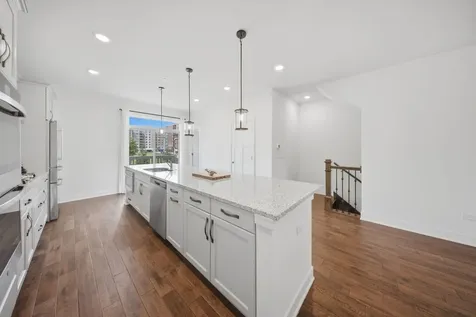 214 West Sigwalt Street Arlington Heights IL 60005