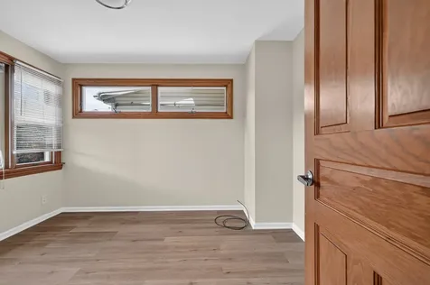 5107 West Berenice Avenue Chicago IL 60641