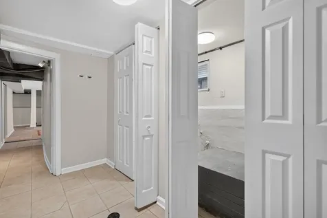 5107 West Berenice Avenue Chicago IL 60641