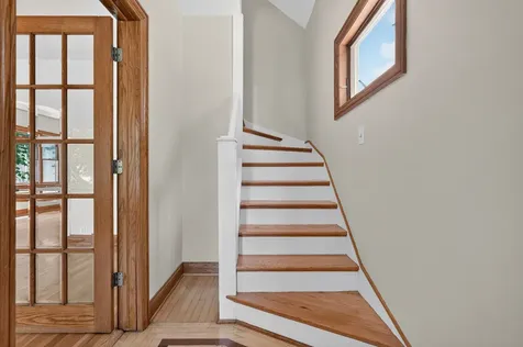 5107 West Berenice Avenue Chicago IL 60641