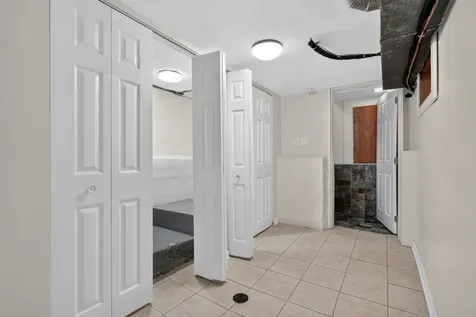 5107 West Berenice Avenue Chicago IL 60641