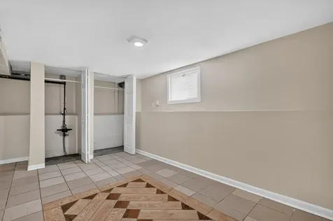 5107 West Berenice Avenue Chicago IL 60641