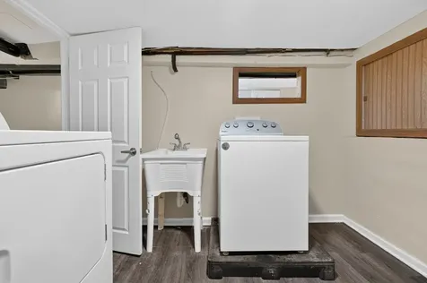5107 West Berenice Avenue Chicago IL 60641