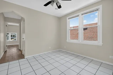 5107 West Berenice Avenue Chicago IL 60641