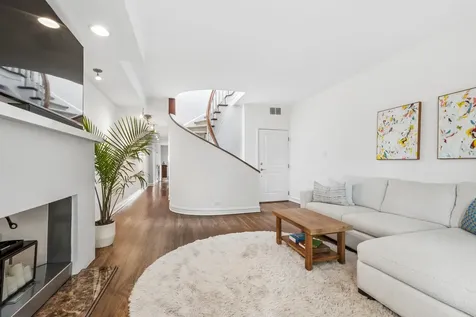 317 West Webster Avenue Chicago IL 60614