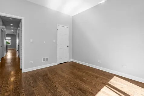 529 North Racine Avenue Chicago IL 60642
