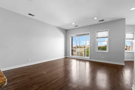 529 North Racine Avenue Chicago IL 60642