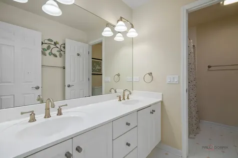 16764 West Cherrywood Lane Wadsworth IL 60083