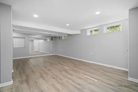 16764 West Cherrywood Lane Wadsworth IL 60083