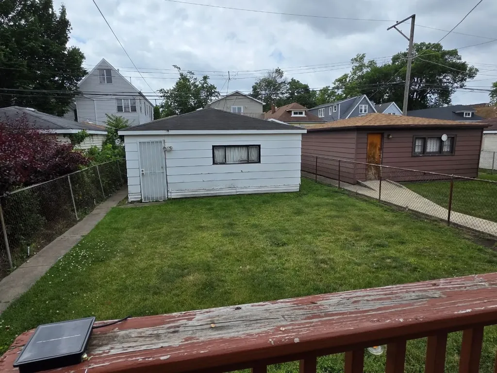 727 East 87th Place Chicago IL 60619