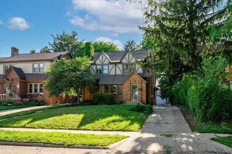 208 Robert Avenue Rockford IL 61107