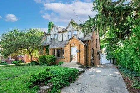 208 Robert Avenue Rockford IL 61107