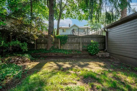 208 Robert Avenue Rockford IL 61107