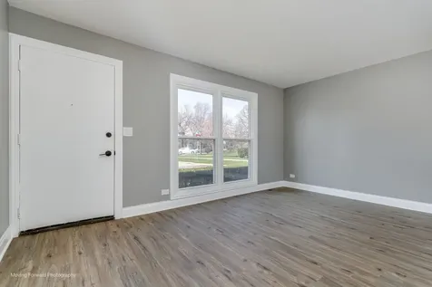 4081 Quincy Court Streamwood IL 60107