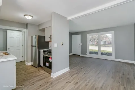 4081 Quincy Court Streamwood IL 60107