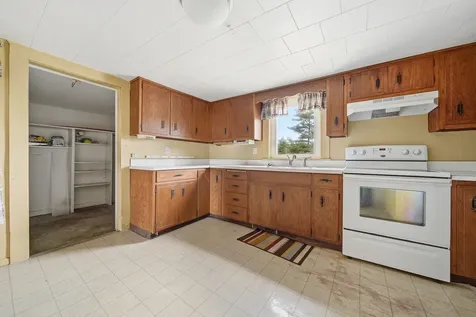 2283 East 2750th Street Kewanee IL 61443