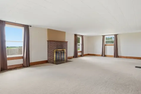 2283 East 2750th Street Kewanee IL 61443