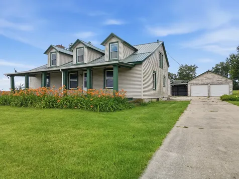 2283 East 2750th Street Kewanee IL 61443