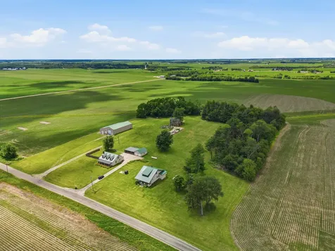 2283 East 2750th Street Kewanee IL 61443
