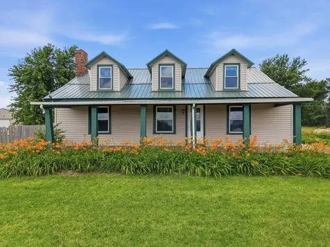 2283 East 2750th Street Kewanee IL 61443