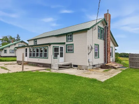 2283 East 2750th Street Kewanee IL 61443