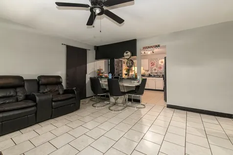 2100 Western Avenue Waukegan IL 60087