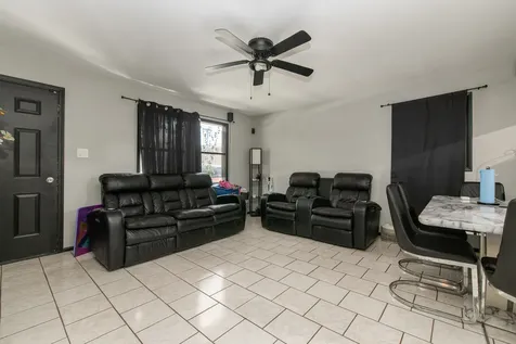 2100 Western Avenue Waukegan IL 60087