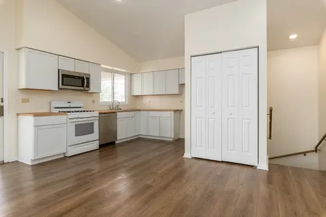 2100 Western Avenue Waukegan IL 60087