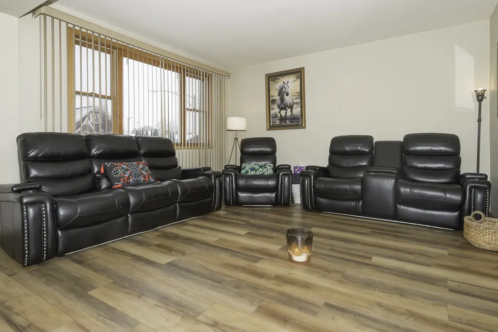 3916 North Pontiac Avenue Chicago IL 60634