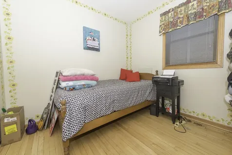 3916 North Pontiac Avenue Chicago IL 60634