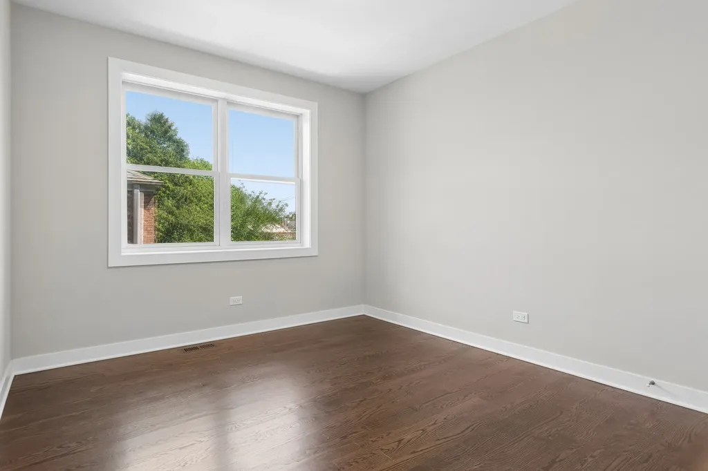 4845 North Keystone Avenue Chicago IL 60630