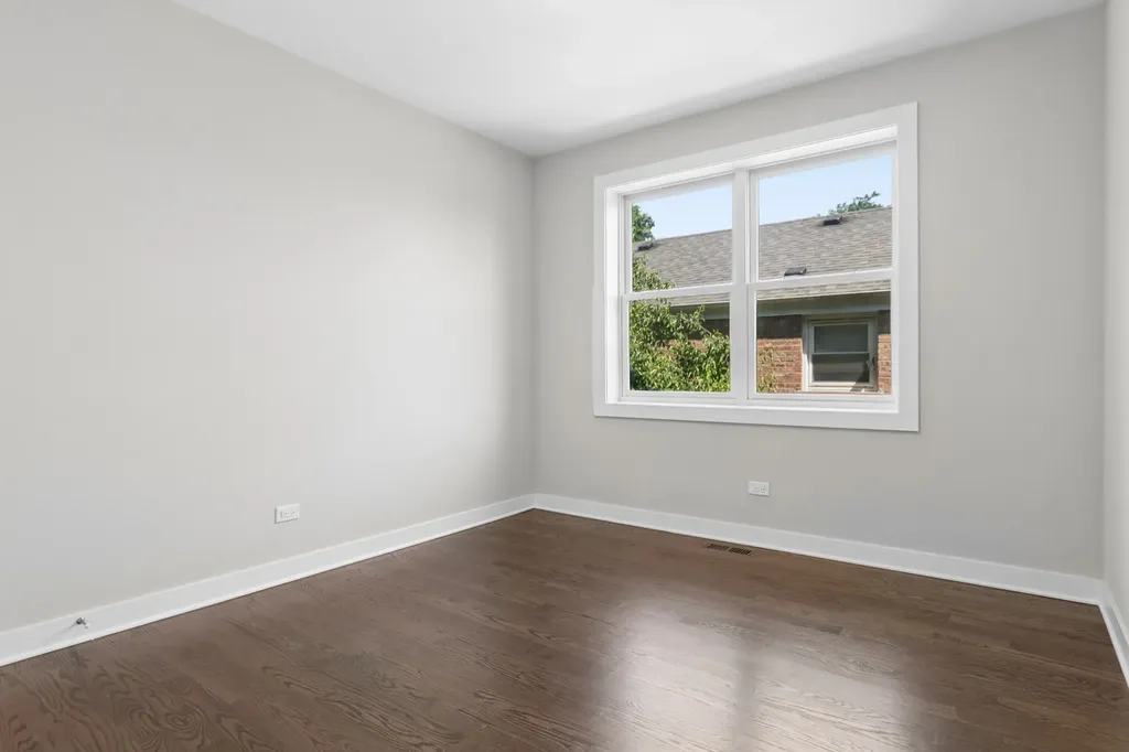 4845 North Keystone Avenue Chicago IL 60630