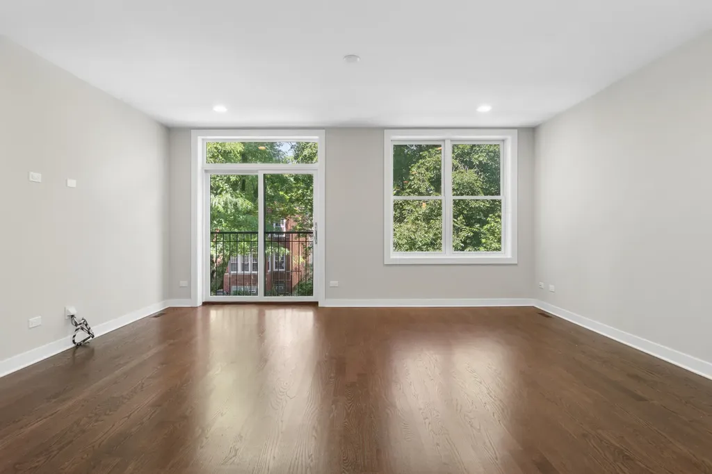 4845 North Keystone Avenue Chicago IL 60630