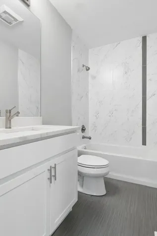 4845 North Keystone Avenue Chicago IL 60630